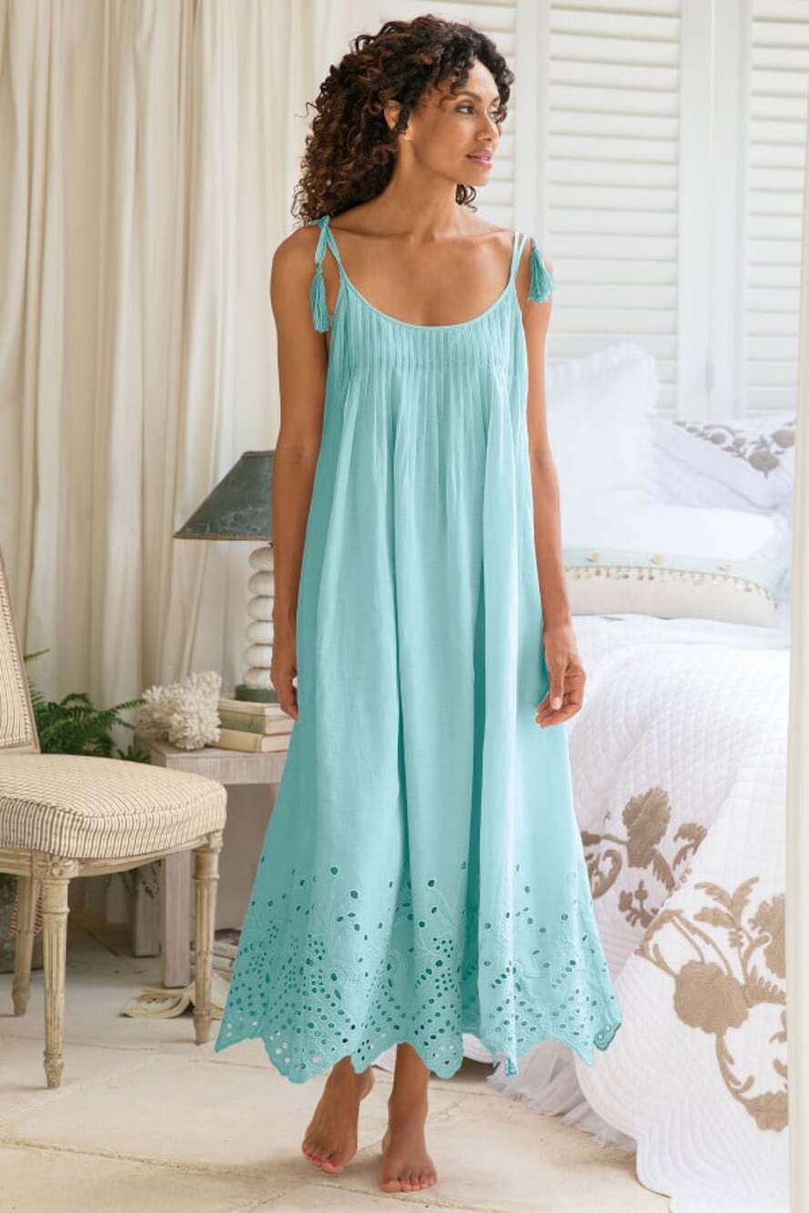 Soft surroundings eyelet maxi nightgown womens Medium Petite teal tassle pocket